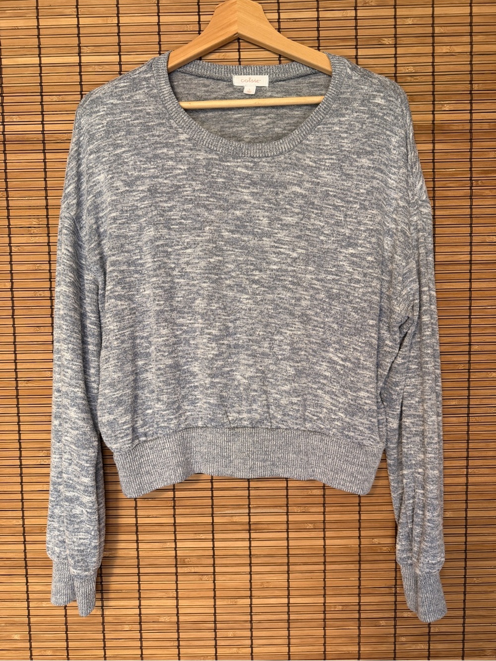 Colsie Heathered Sky Blue Cropped Crewneck Sweater, size large